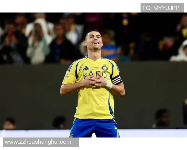 足球巨星场上英姿勃发气场全开尽显无与伦比的帅气风采 足球巨星场上英姿勃发气场全开尽显无与伦比的帅气风采