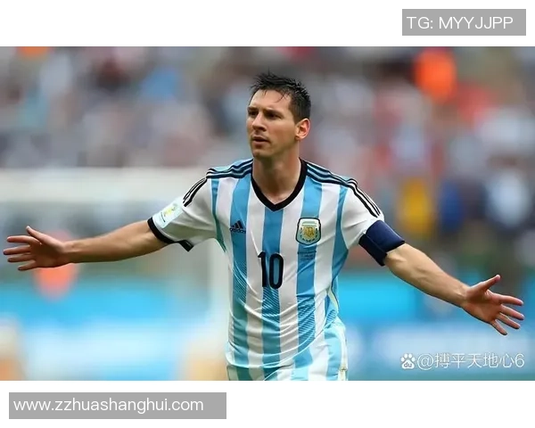 足球世界唯一大满贯球星成就传奇 生涯辉煌记录永载史册 足球世界唯一大满贯球星成就传奇 生涯辉煌记录永载史册